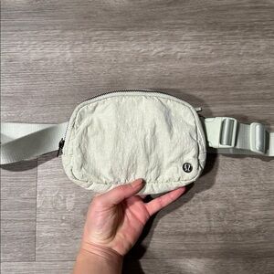 Lululemon Everywhere Belt Bag — Springtime